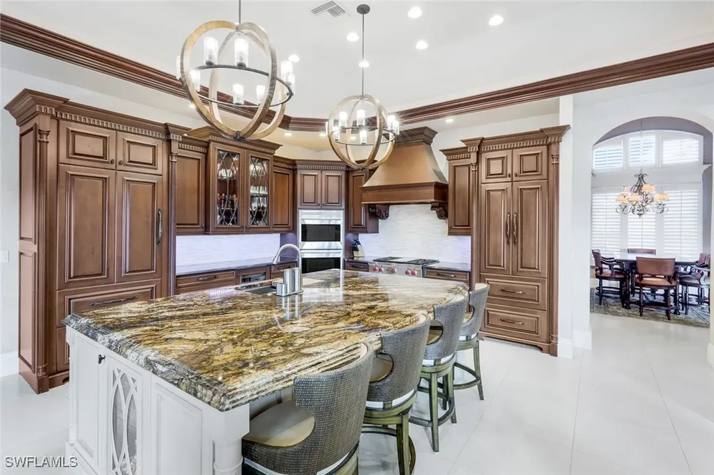 15295 Pembroke Point Naples FL 34110