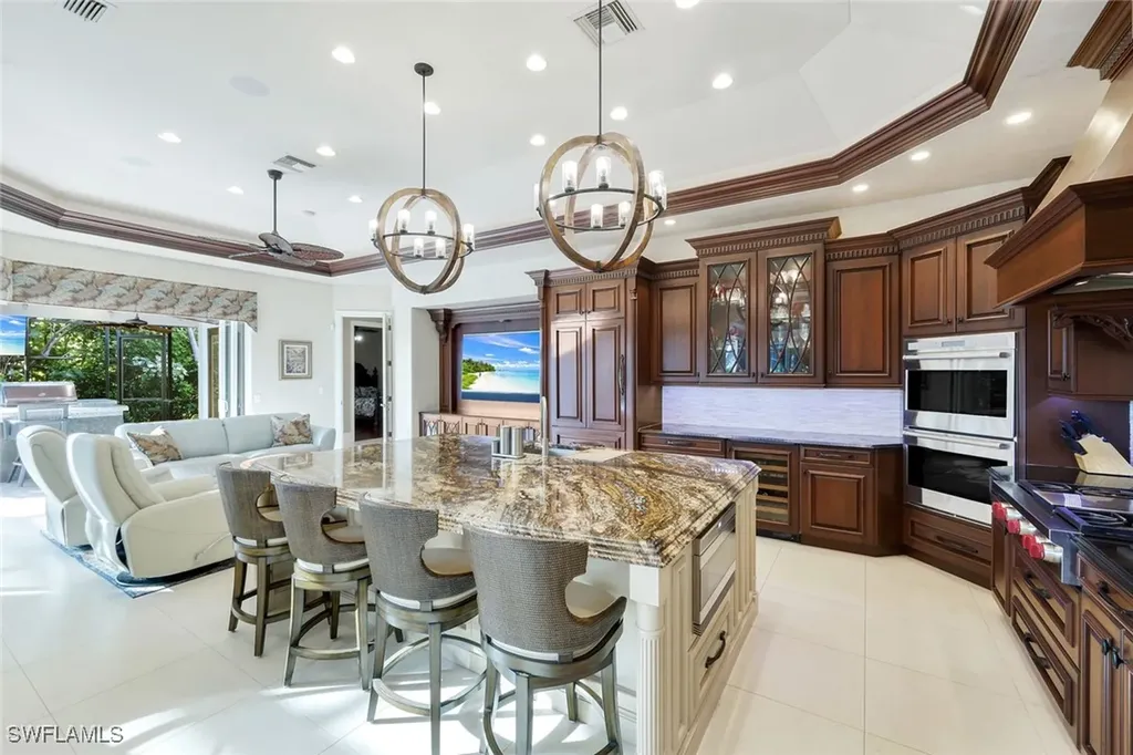 15295 Pembroke Point Naples FL 34110