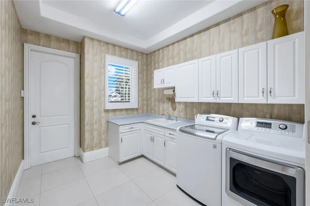15295 Pembroke Point Naples FL 34110