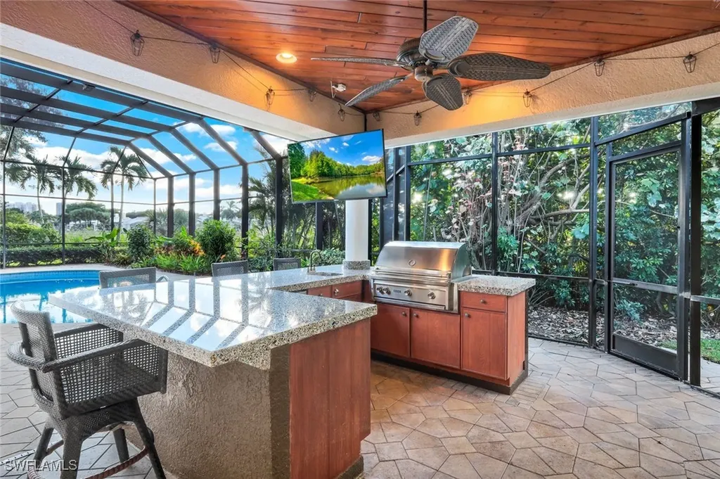 15295 Pembroke Point Naples FL 34110