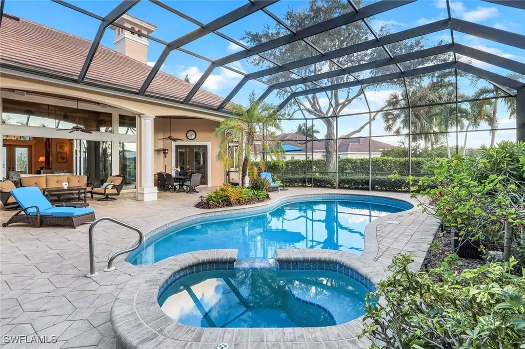 15295 Pembroke Point Naples FL 34110