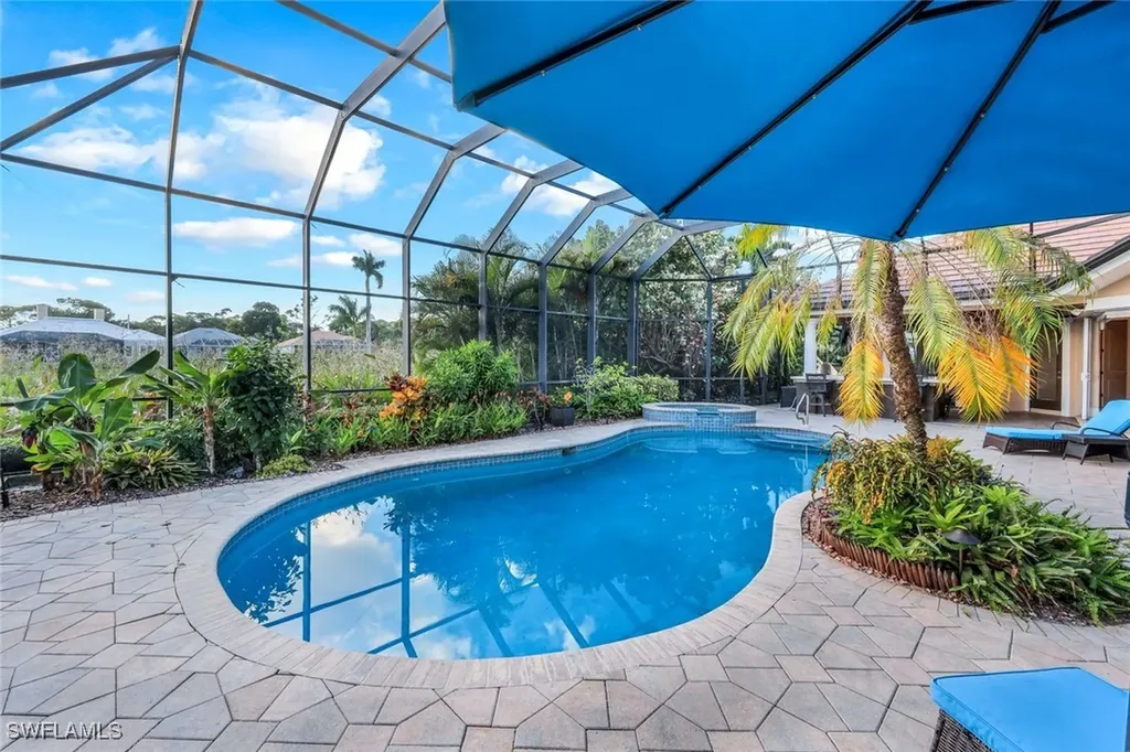 15295 Pembroke Point Naples FL 34110