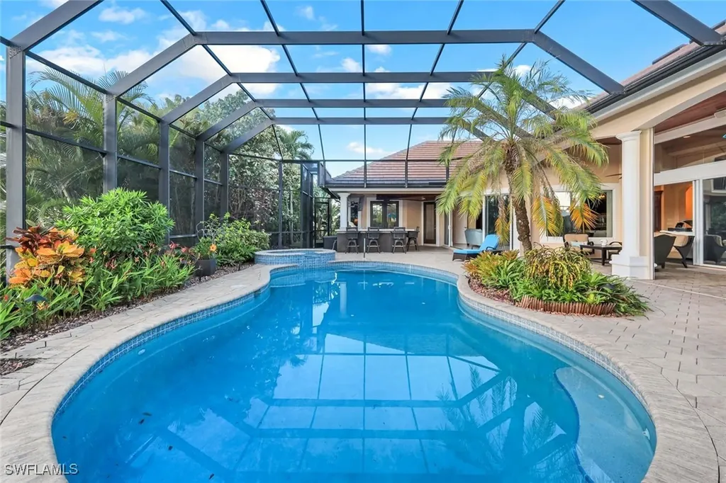15295 Pembroke Point Naples FL 34110