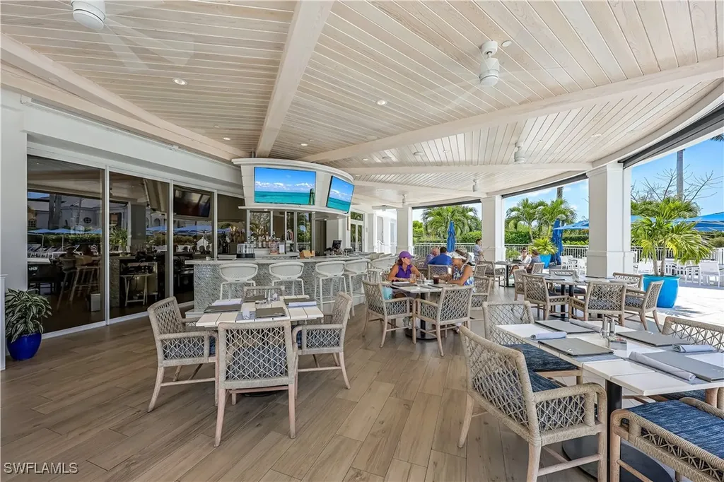 15295 Pembroke Point Naples FL 34110