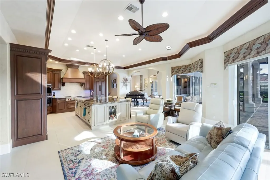 15295 Pembroke Point Naples FL 34110