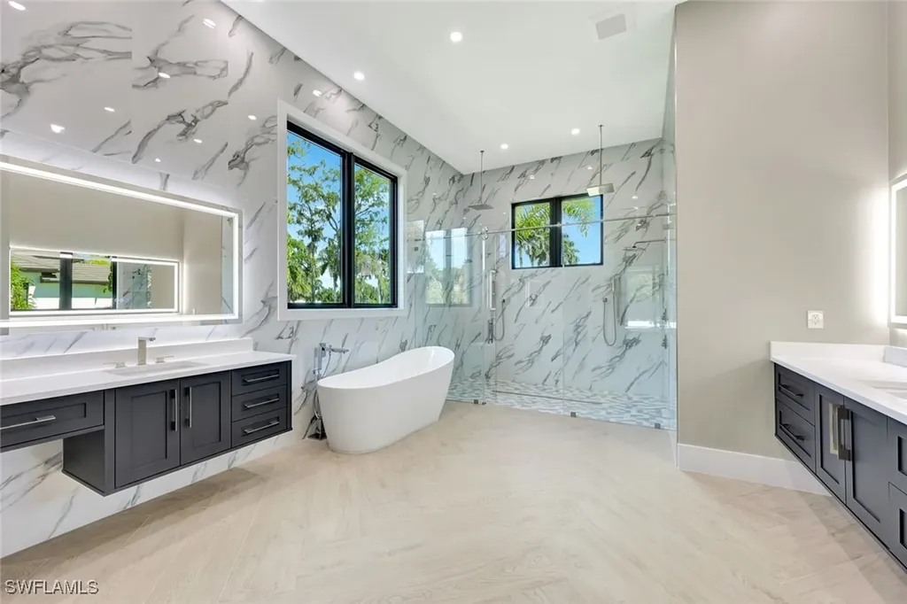 10493 Winterview Drive Naples FL 34109