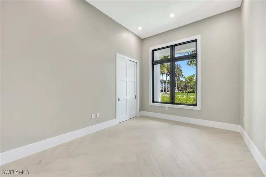 10493 Winterview Drive Naples FL 34109
