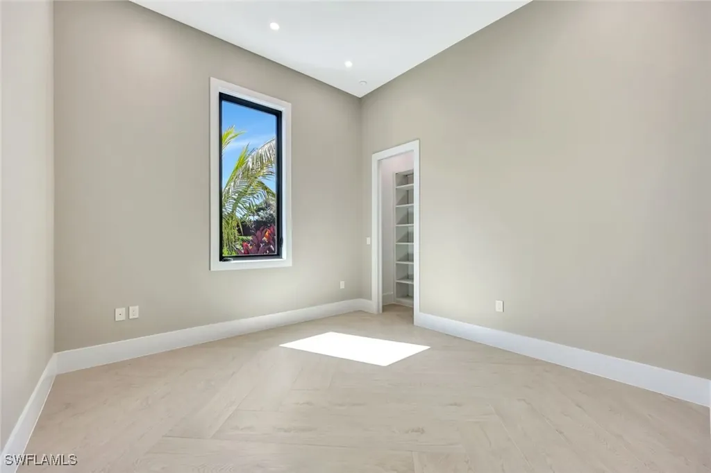10493 Winterview Drive Naples FL 34109