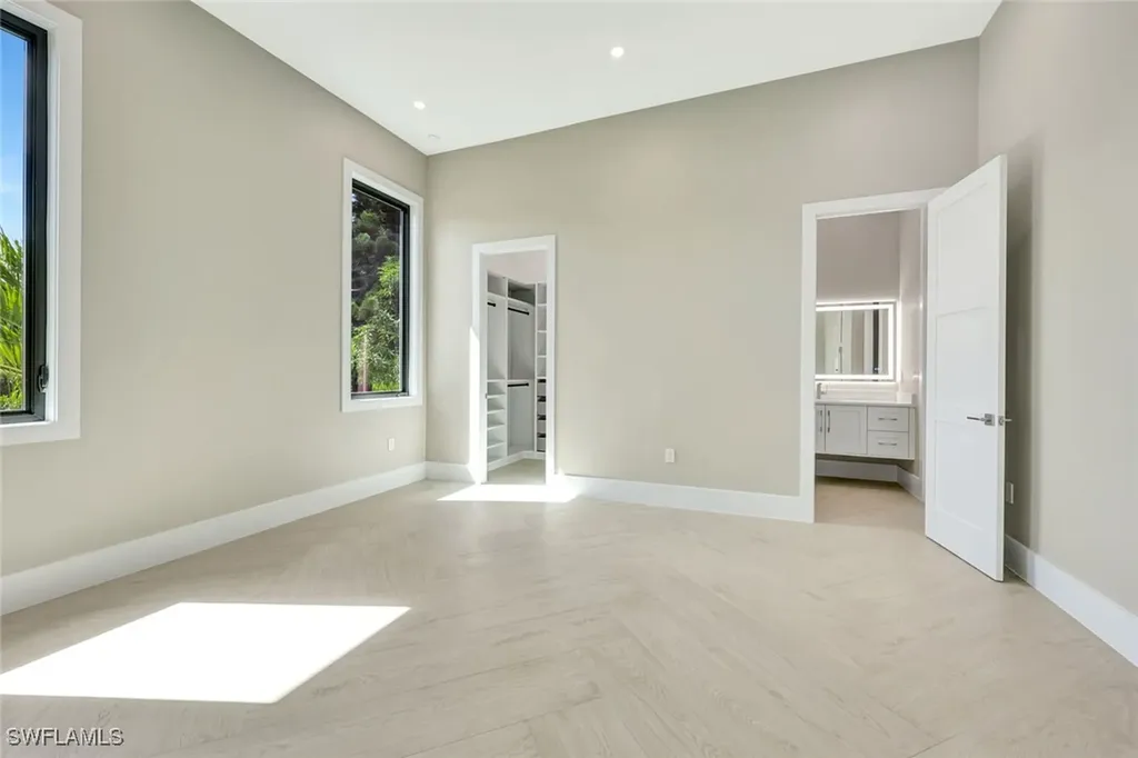 10493 Winterview Drive Naples FL 34109