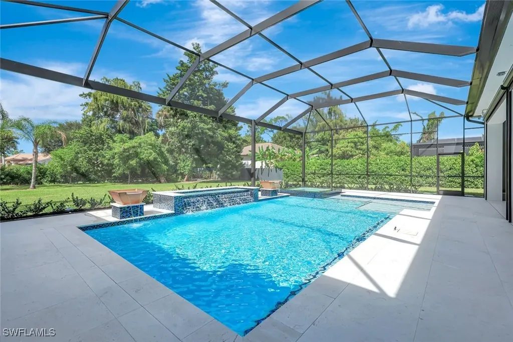 10493 Winterview Drive Naples FL 34109