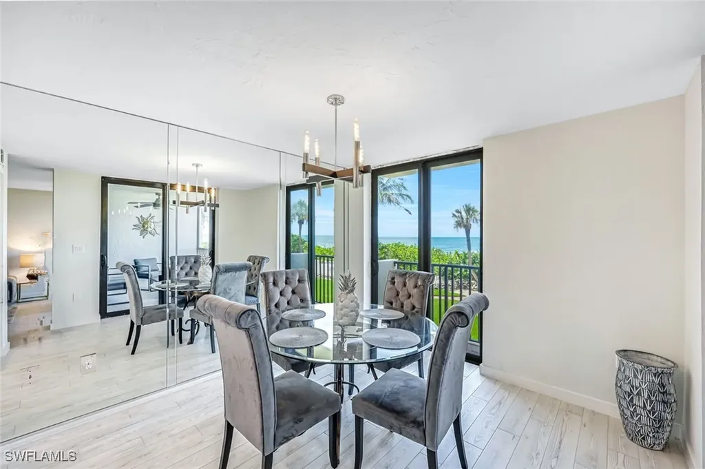 10475 Gulf Shore Drive Naples FL 34108
