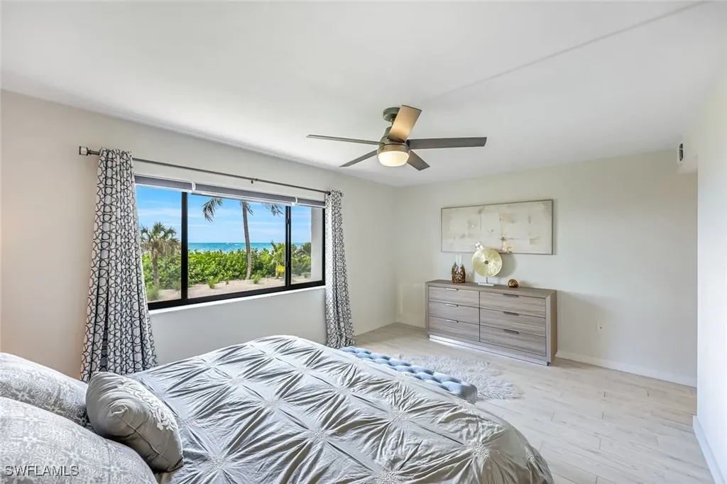 10475 Gulf Shore Drive Naples FL 34108
