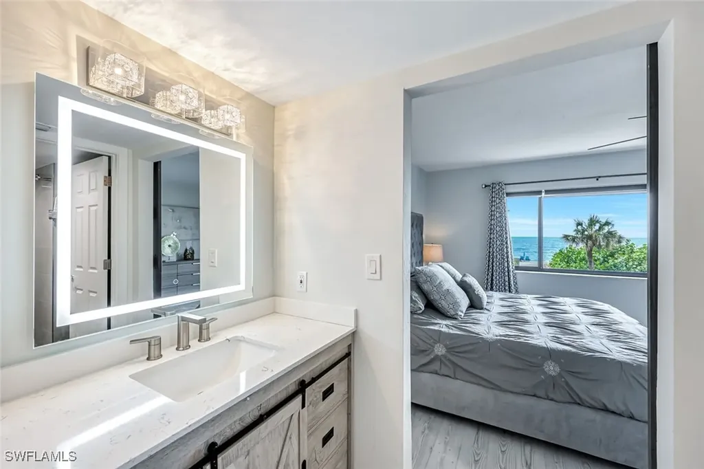 10475 Gulf Shore Drive Naples FL 34108