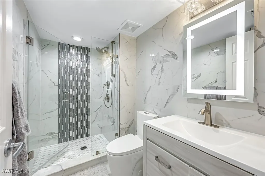 10475 Gulf Shore Drive Naples FL 34108