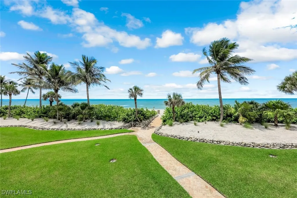 10475 Gulf Shore Drive Naples FL 34108
