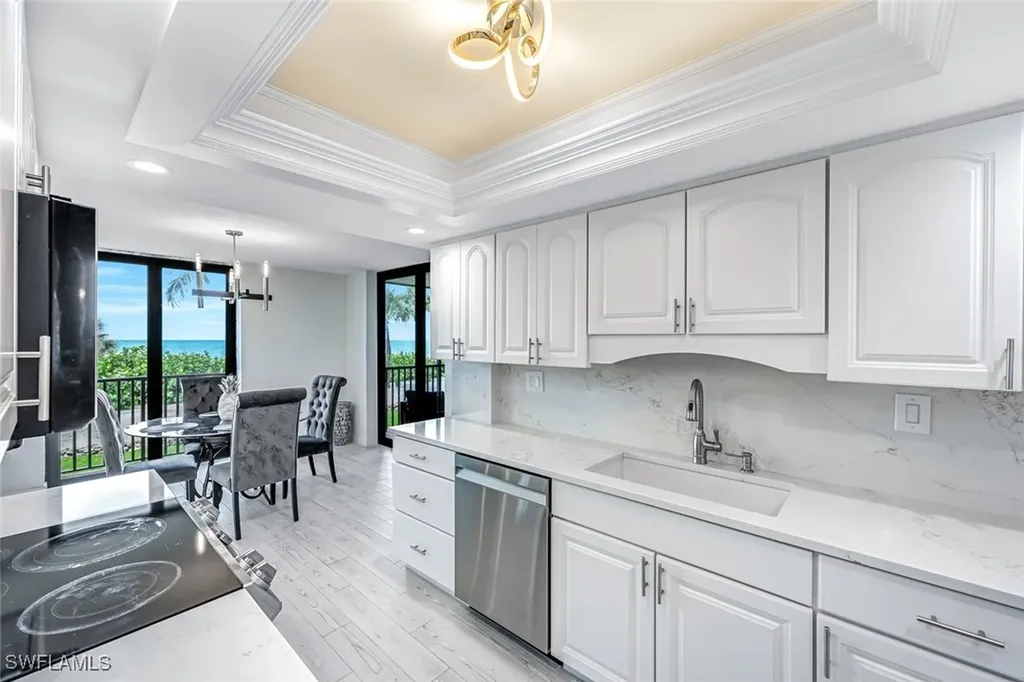 10475 Gulf Shore Drive Naples FL 34108