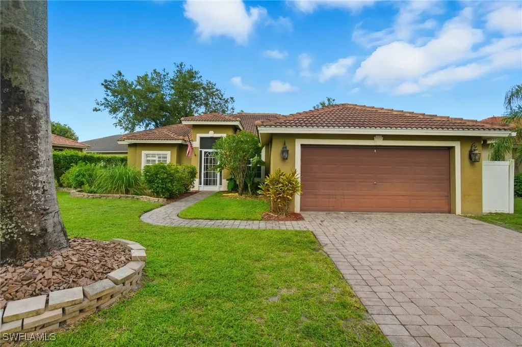 2900 Orange Grove Trail Naples FL 34120