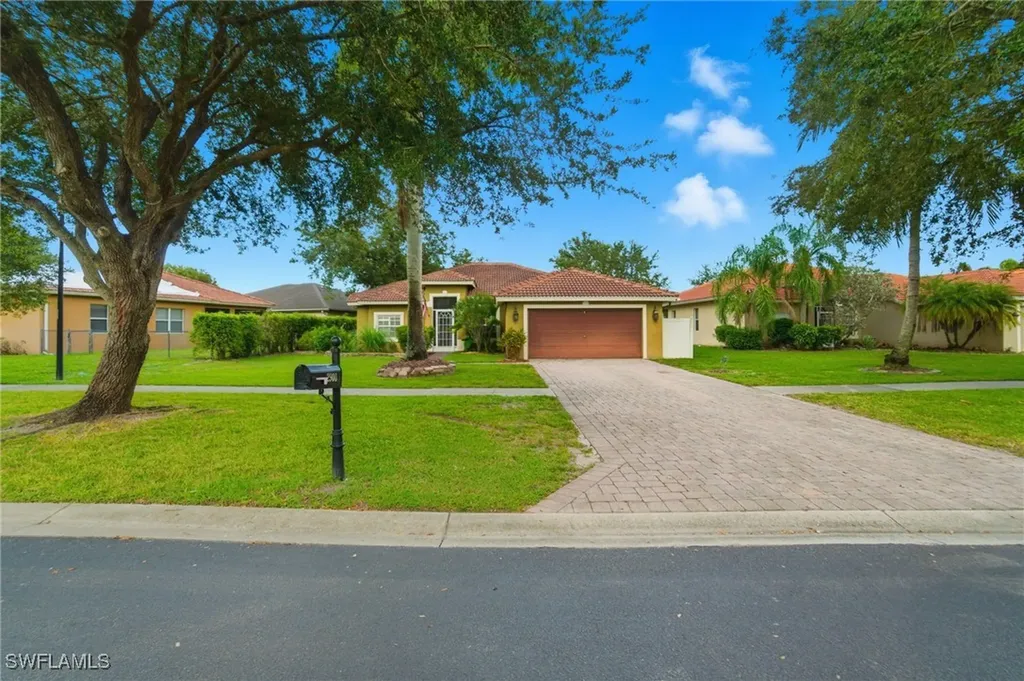 2900 Orange Grove Trail Naples FL 34120