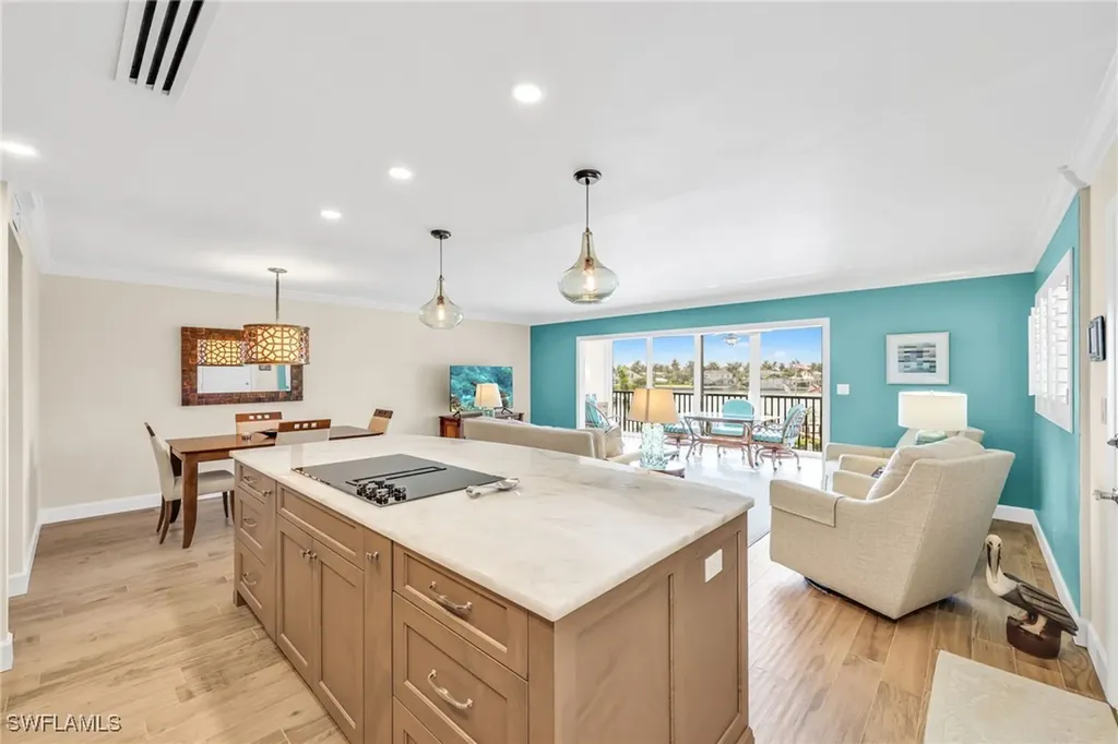 222 Harbour Drive Naples FL 34103