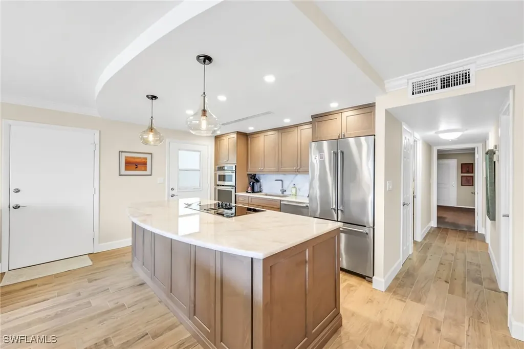 222 Harbour Drive Naples FL 34103