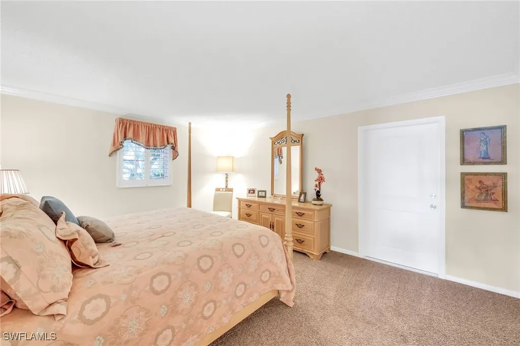 222 Harbour Drive Naples FL 34103