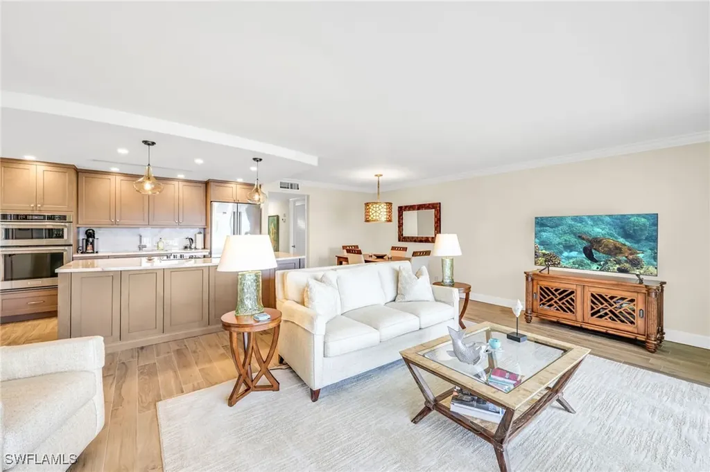 222 Harbour Drive Naples FL 34103