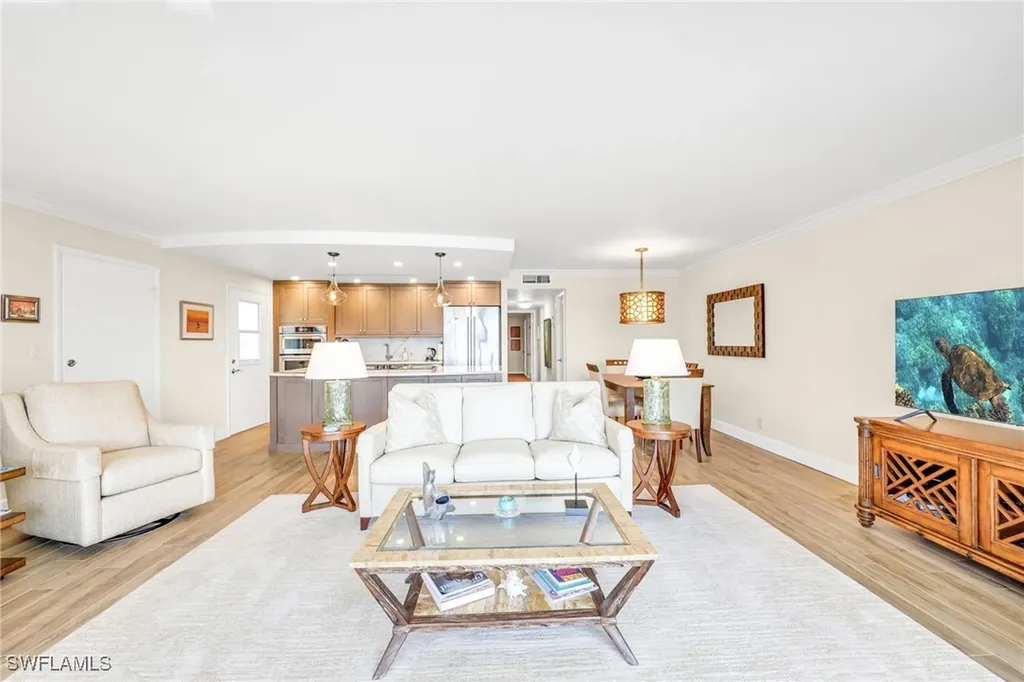 222 Harbour Drive Naples FL 34103