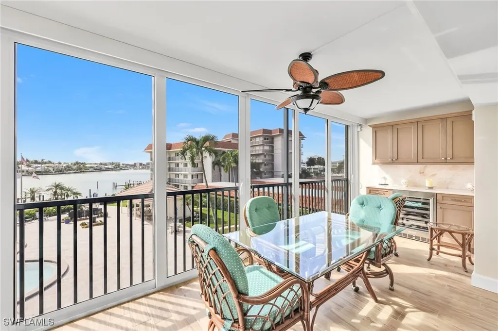 222 Harbour Drive Naples FL 34103