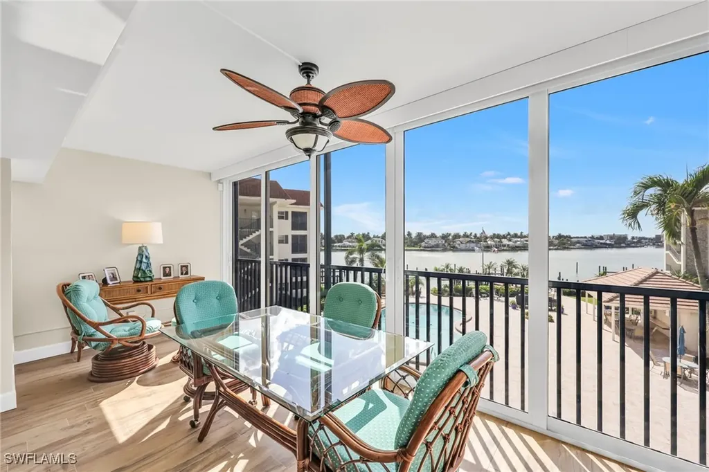 222 Harbour Drive Naples FL 34103