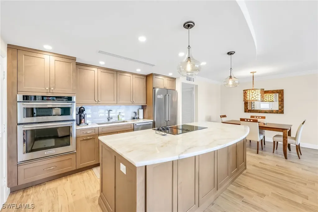 222 Harbour Drive Naples FL 34103