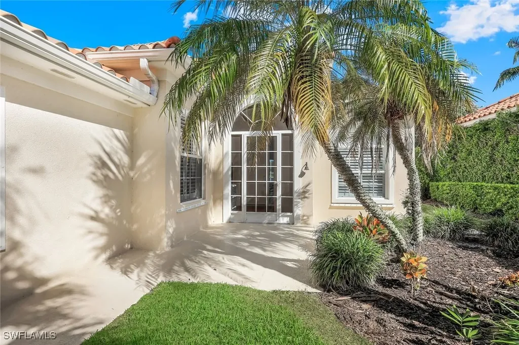 4364 Montalvo Court Naples FL 34109