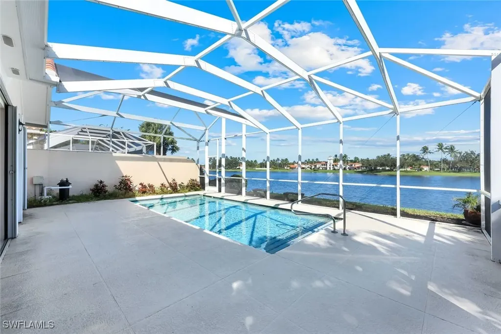4364 Montalvo Court Naples FL 34109