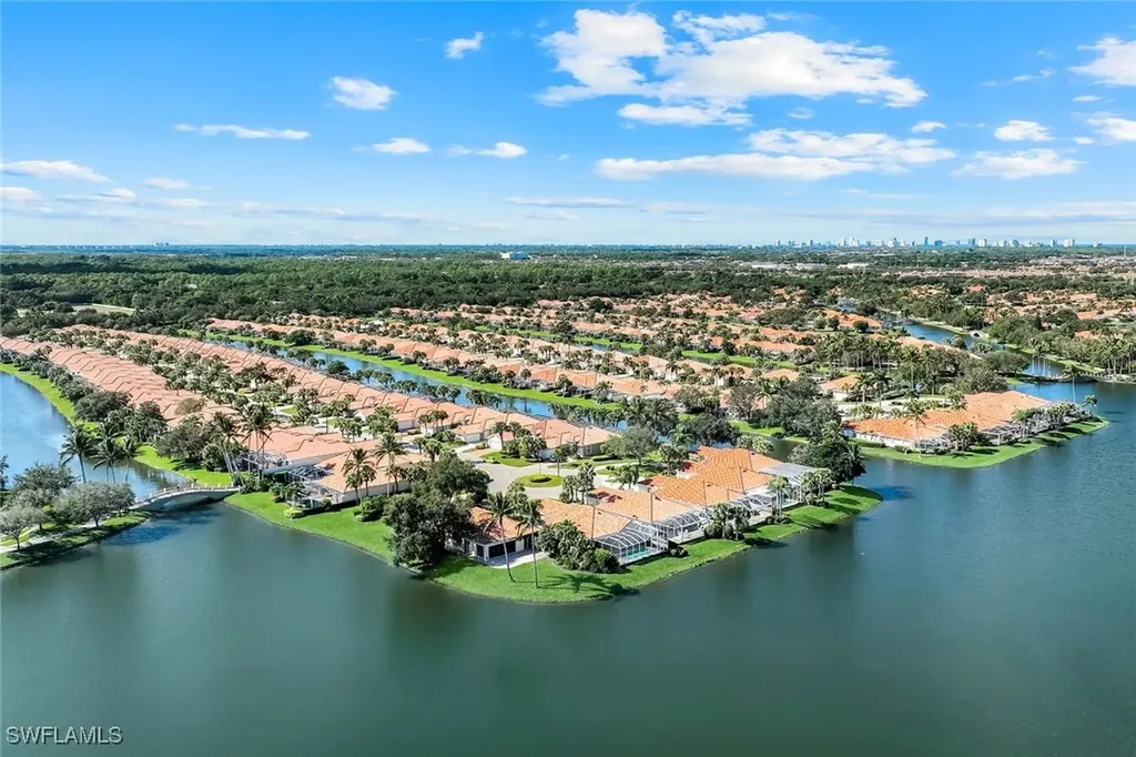 4364 Montalvo Court Naples FL 34109