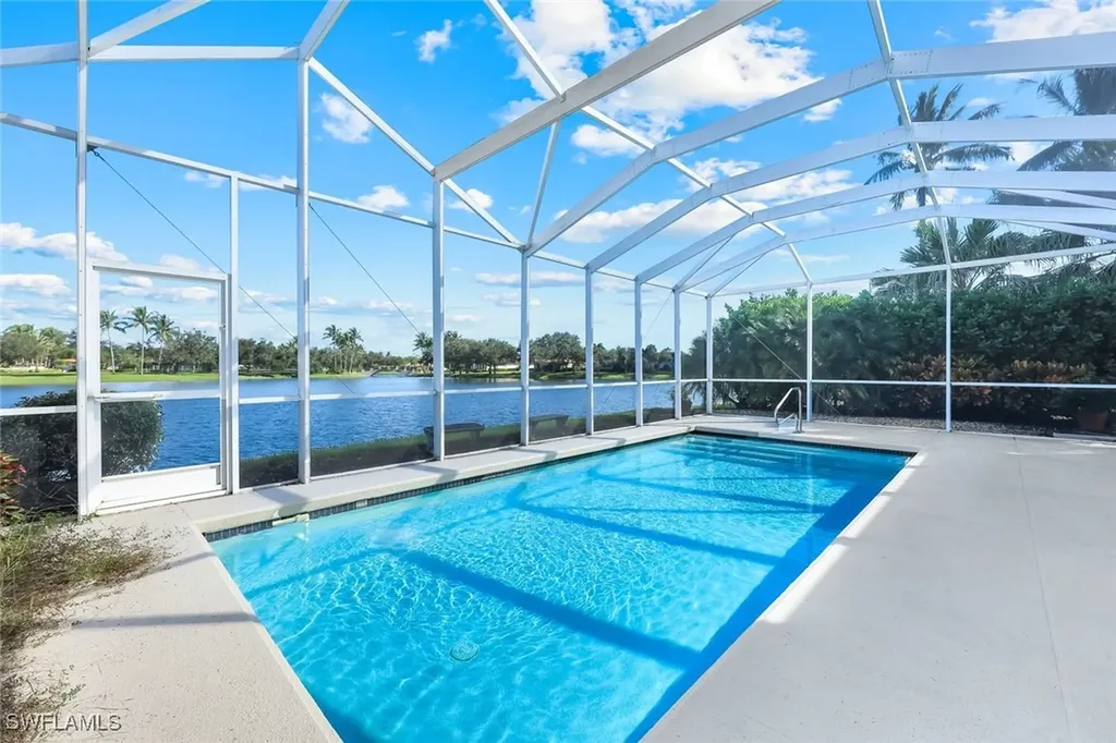 4364 Montalvo Court Naples FL 34109