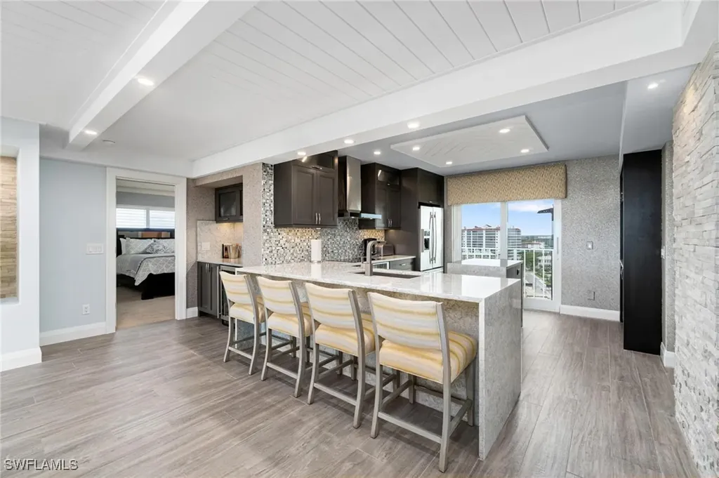 9051 Gulf Shore Drive Naples FL 34108