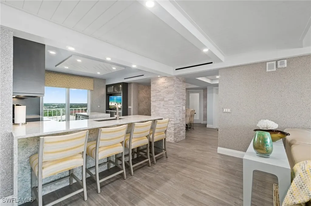 9051 Gulf Shore Drive Naples FL 34108