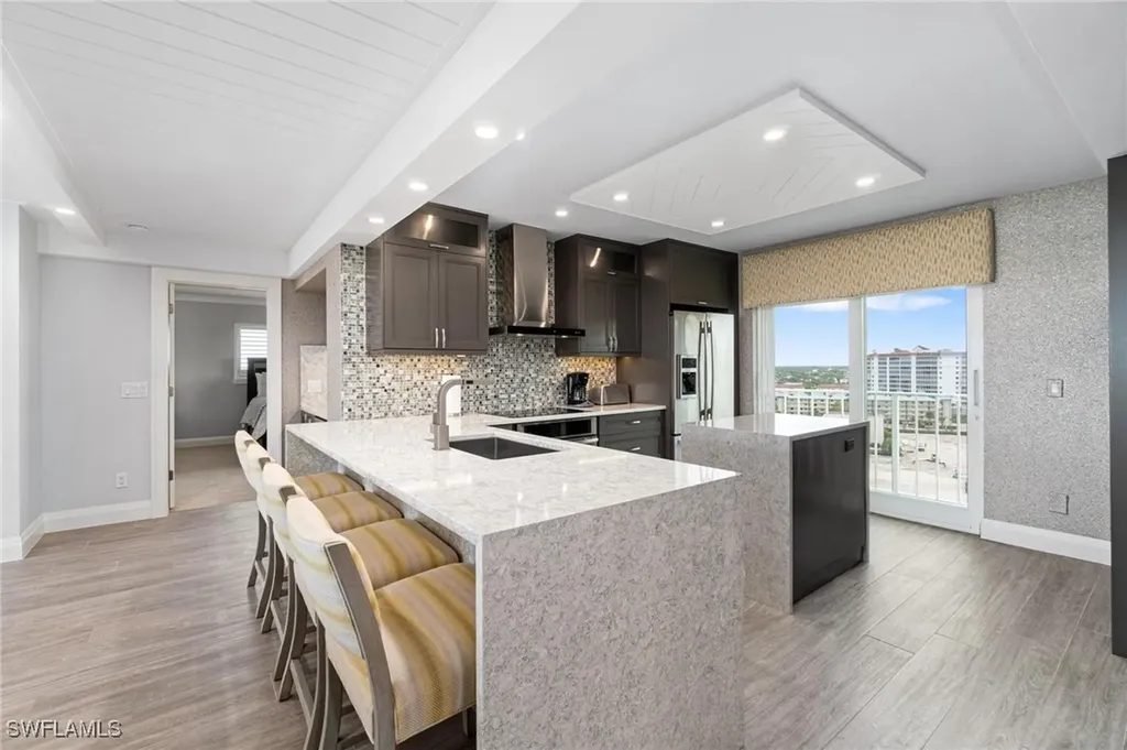 9051 Gulf Shore Drive Naples FL 34108