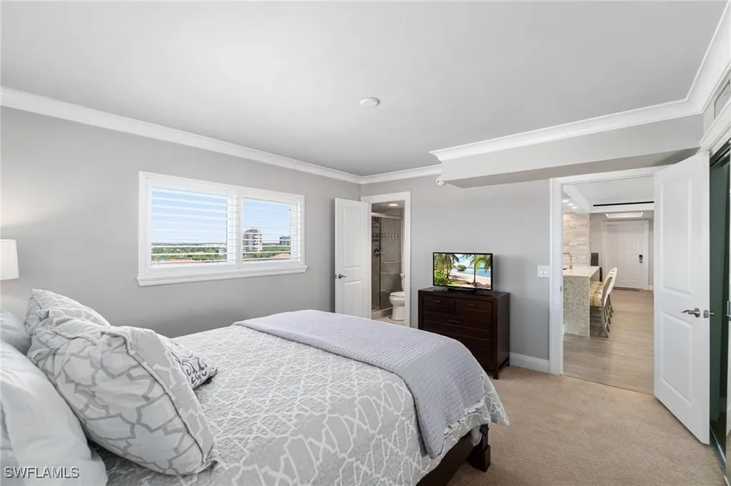 9051 Gulf Shore Drive Naples FL 34108
