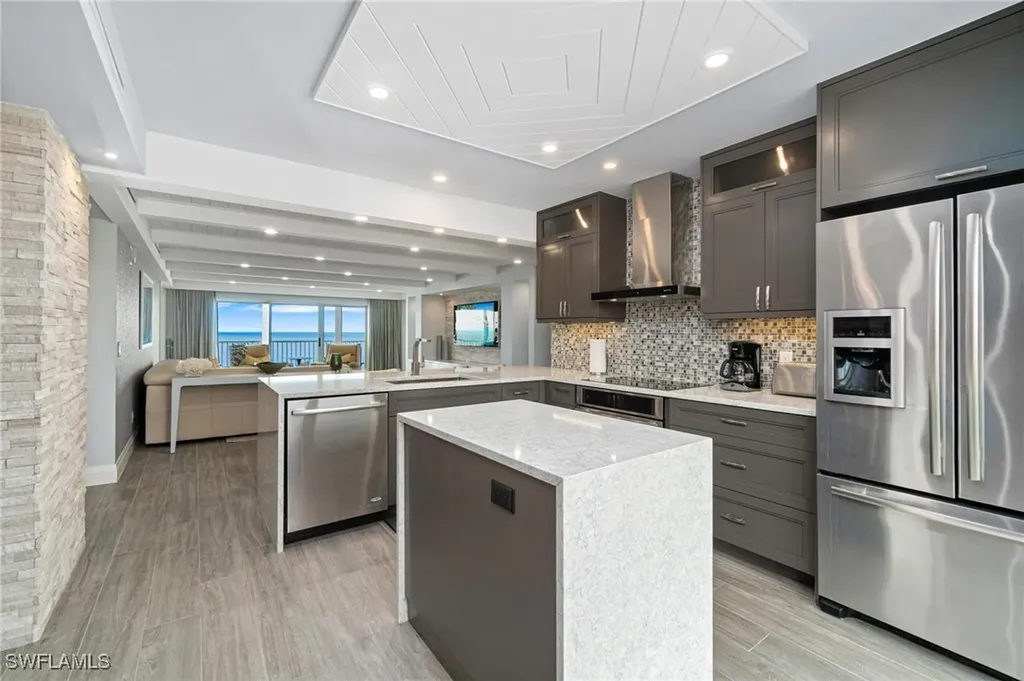9051 Gulf Shore Drive Naples FL 34108