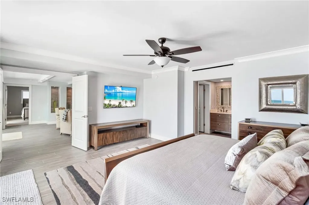 9051 Gulf Shore Drive Naples FL 34108