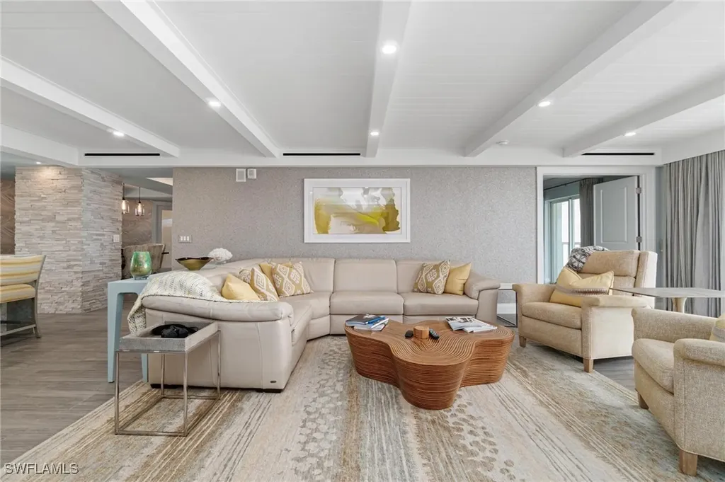 9051 Gulf Shore Drive Naples FL 34108