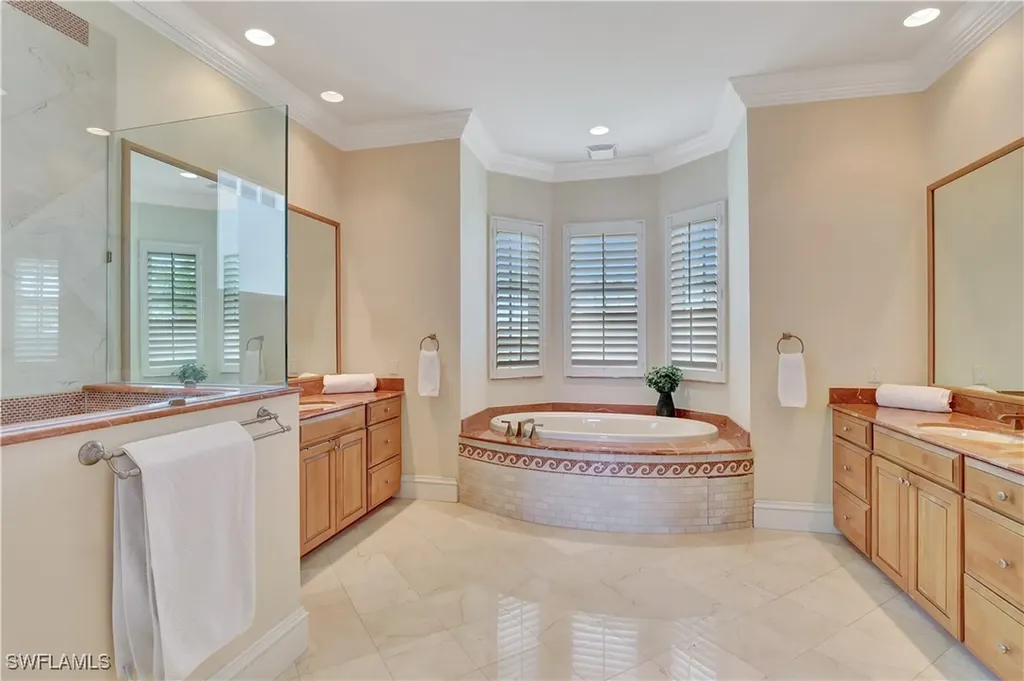 1380 Marlin Drive Naples FL 34102