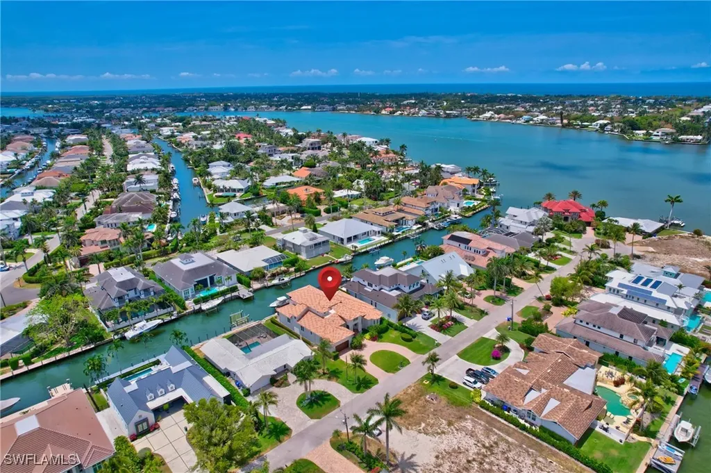 1380 Marlin Drive Naples FL 34102