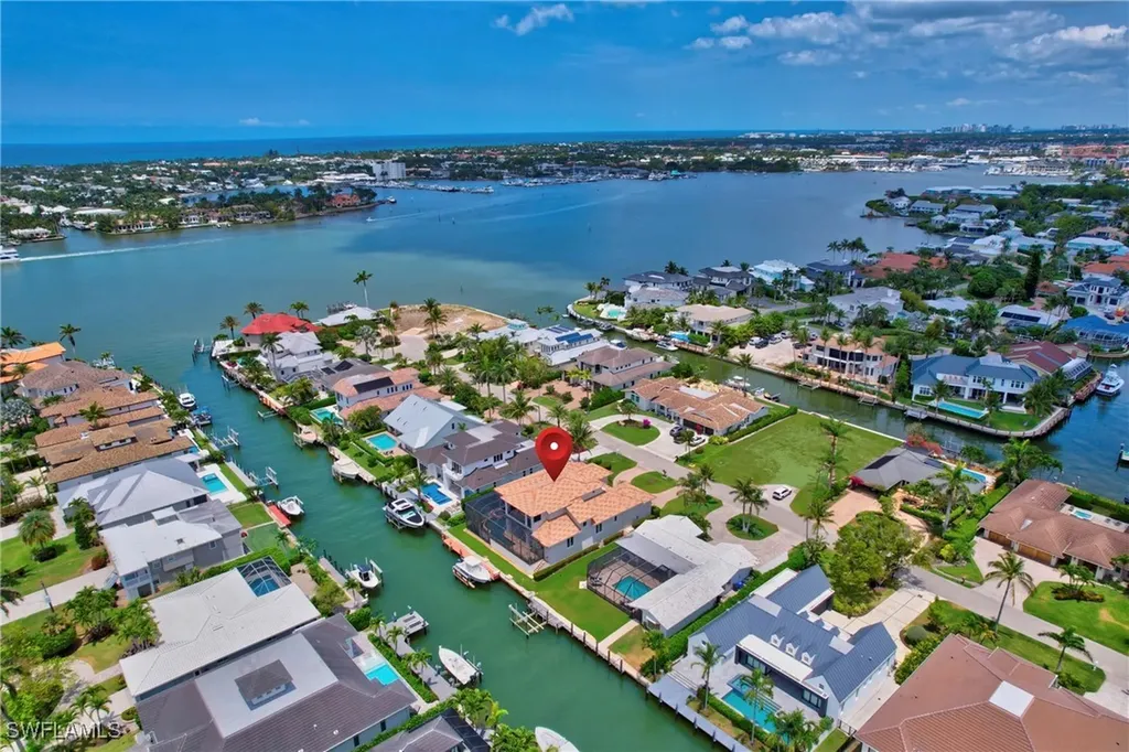 1380 Marlin Drive Naples FL 34102