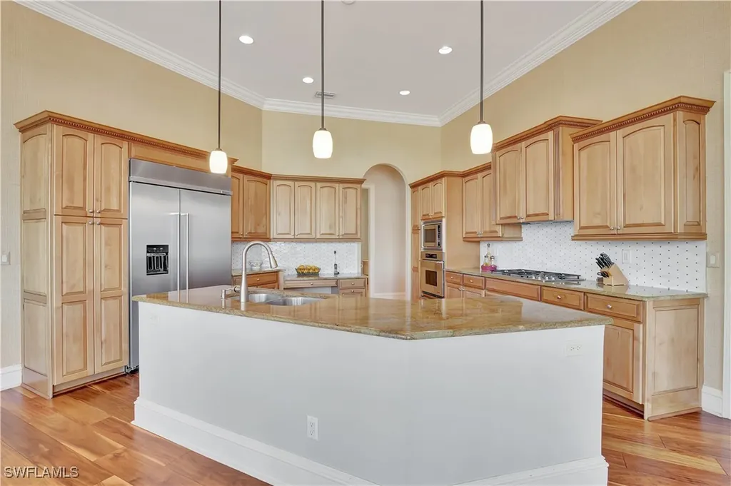 1380 Marlin Drive Naples FL 34102