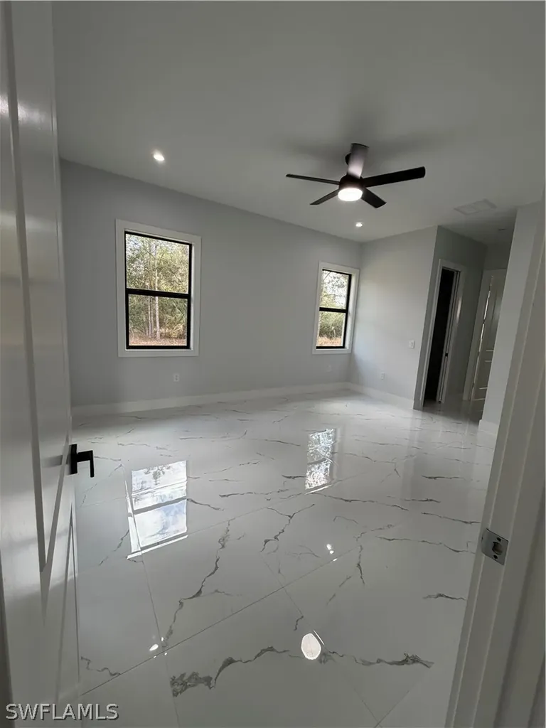 2863 52nd Avenue NE Naples FL 34120