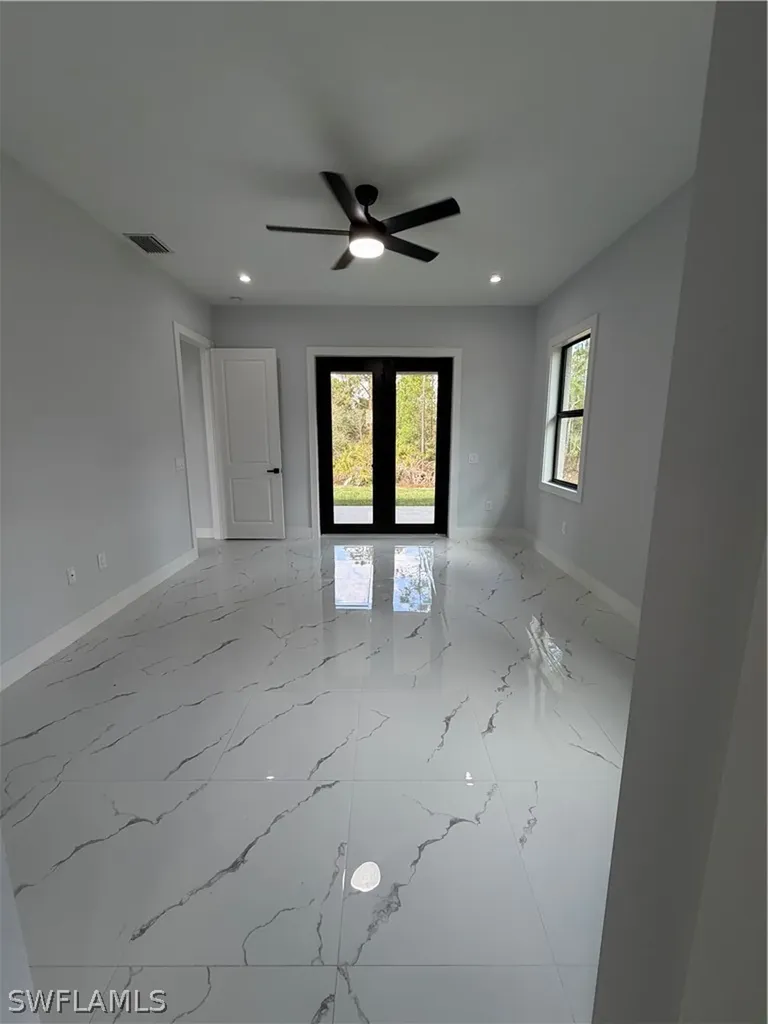 2863 52nd Avenue NE Naples FL 34120