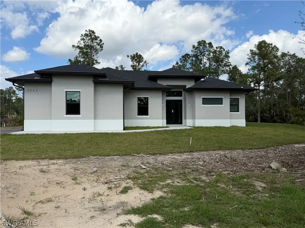 2863 52nd Avenue NE Naples FL 34120