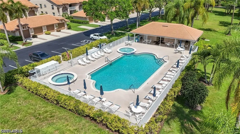 8055 Tiger Cove Naples FL 34113
