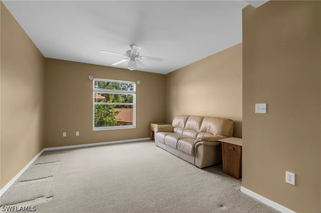 8055 Tiger Cove Naples FL 34113
